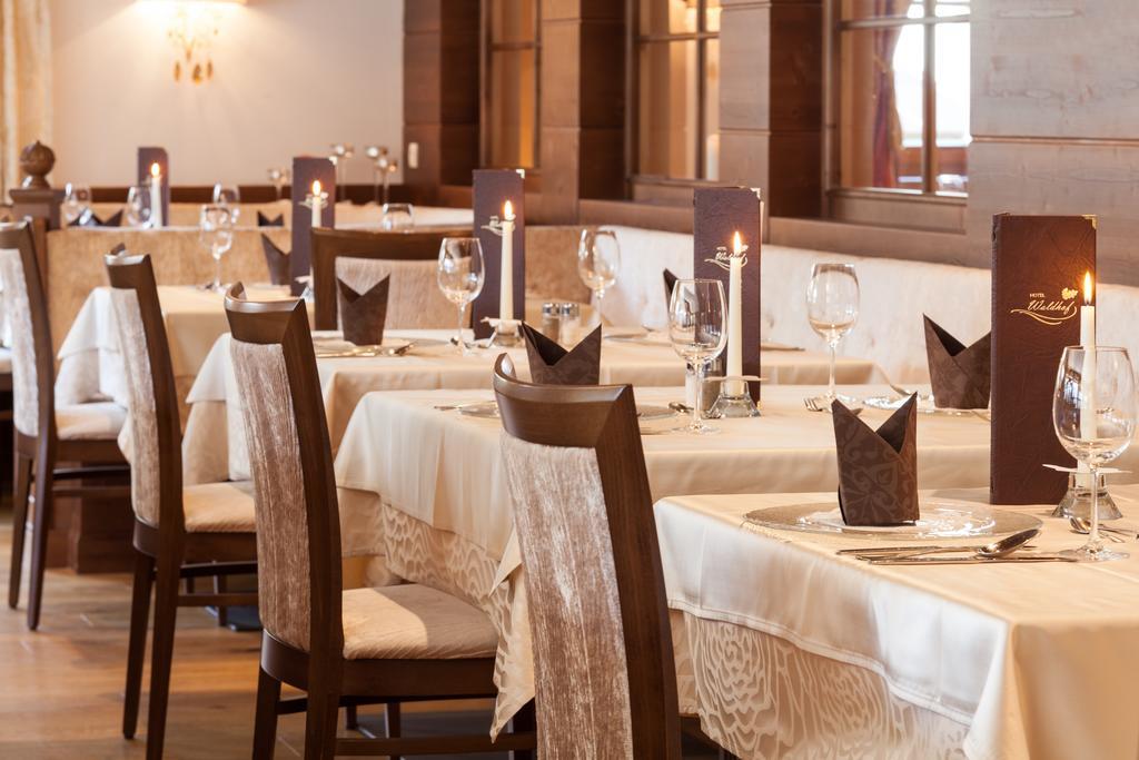 Hotel Waldhof แปร์กา ภายนอก รูปภาพ