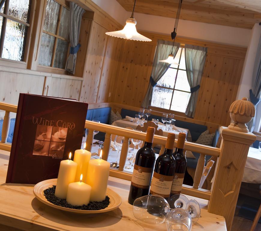Hotel Waldhof แปร์กา ภายนอก รูปภาพ