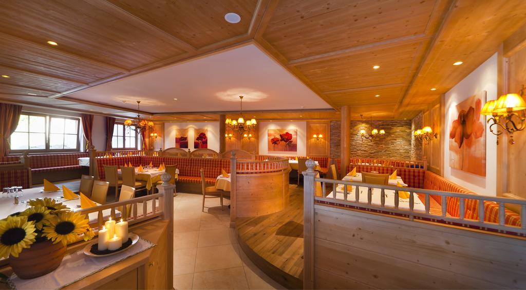 Hotel Waldhof แปร์กา ภายนอก รูปภาพ