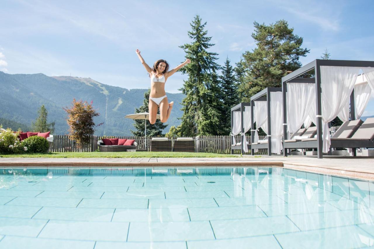 Hotel Waldhof แปร์กา ภายนอก รูปภาพ